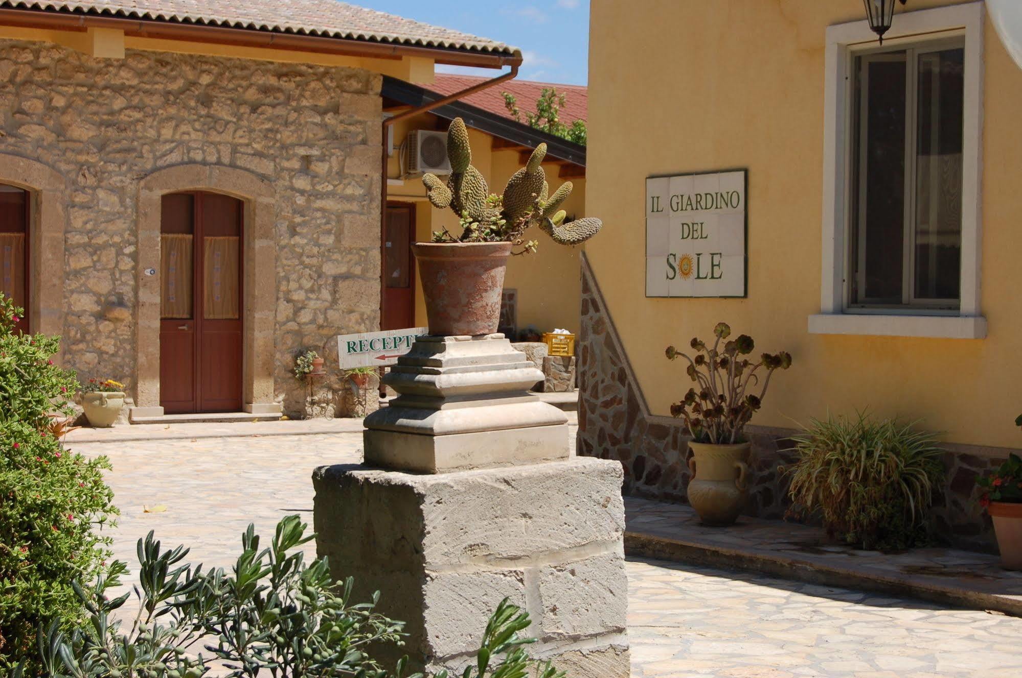 Il Giardino Del Sole Villa อันโญเน บันญี ภายนอก รูปภาพ