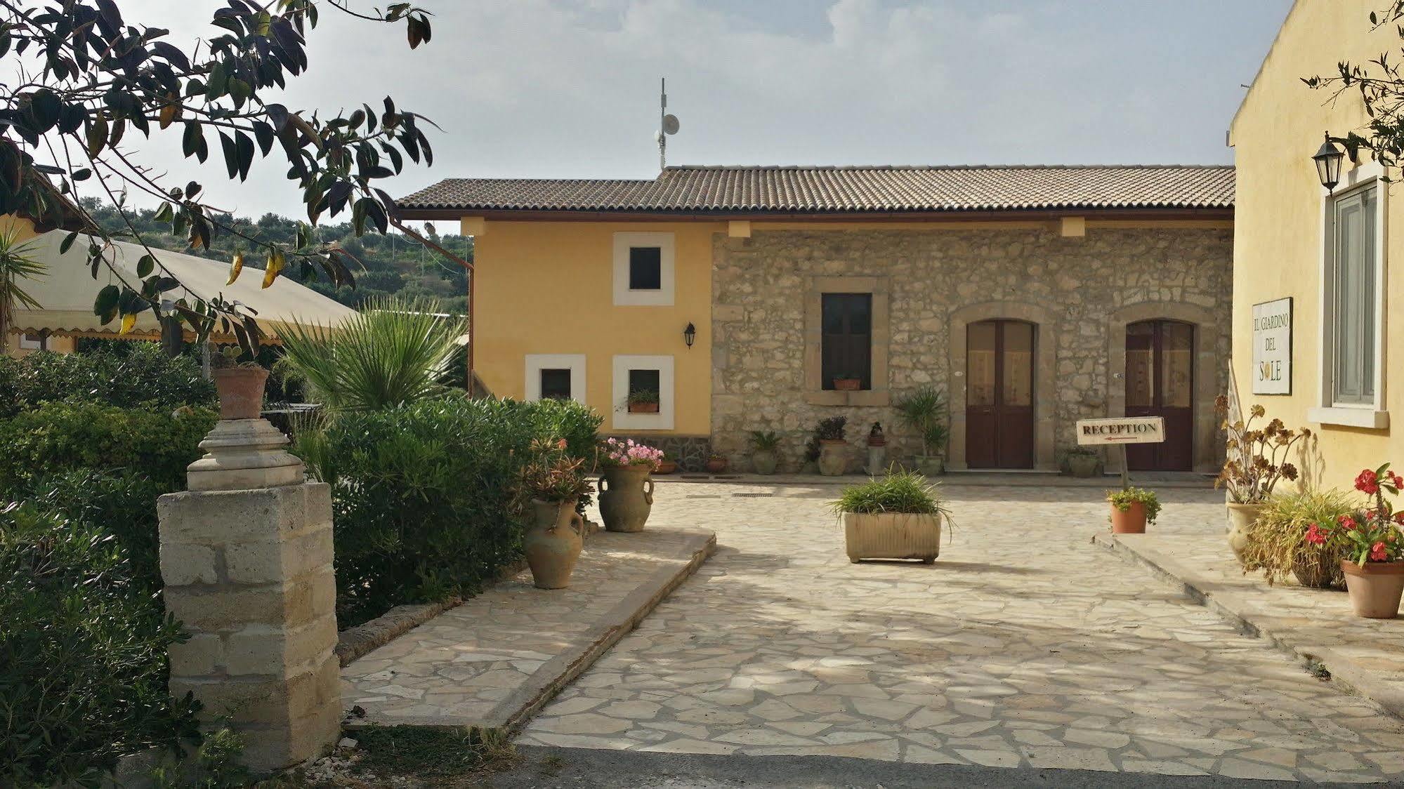 Il Giardino Del Sole Villa อันโญเน บันญี ภายนอก รูปภาพ